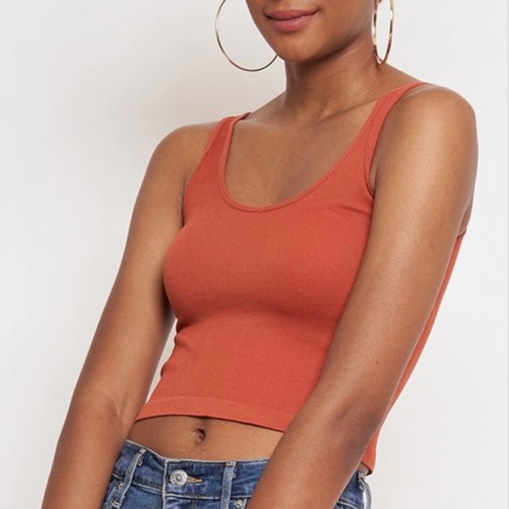 Rust Round Neck Cropped Sleeveless Top